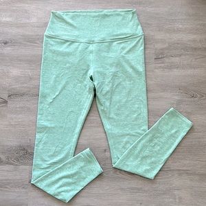 Alo Yoga leggings - Honeydew